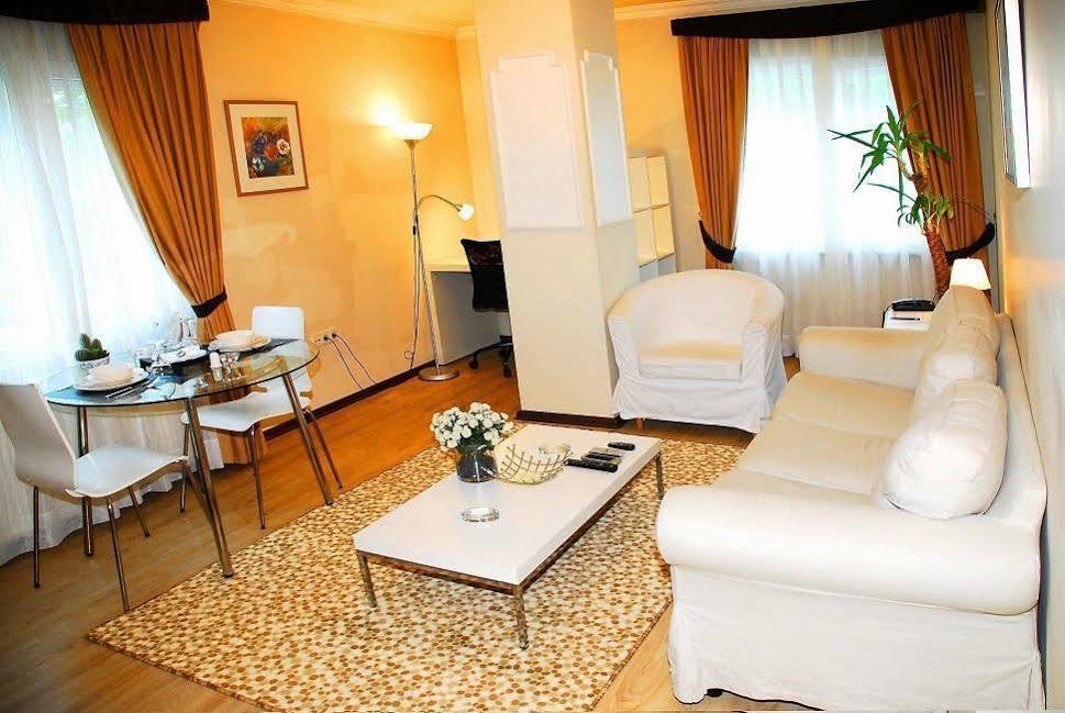 La Palace Suites Sisli Istambul Exterior foto