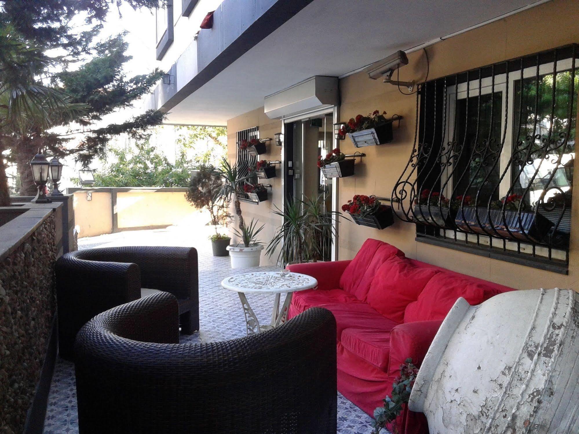 La Palace Suites Sisli Istambul Exterior foto